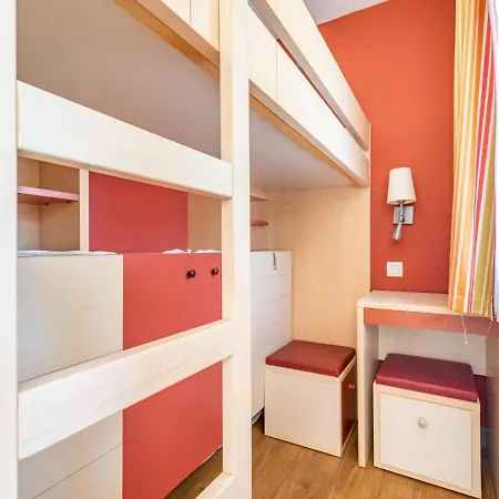 Le Belvedere - R4 125 By Interhome Saint-Raphaël