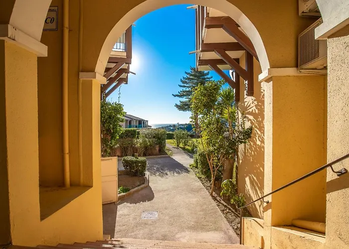 Le Belvedere - R4 125 By Interhome Apartmán Saint-Raphaël
