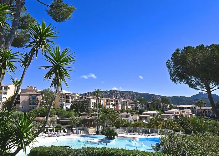 Le Belvedere - R4 125 By Interhome Saint-Raphaël