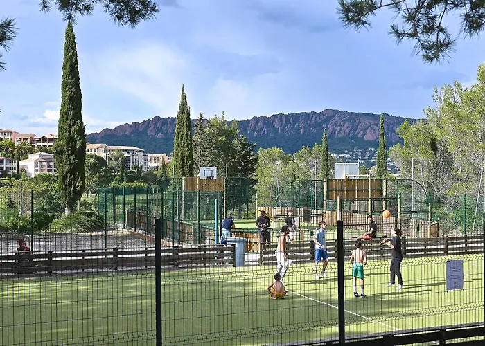 Le Belvedere - R4 125 By Interhome Saint-Raphaël